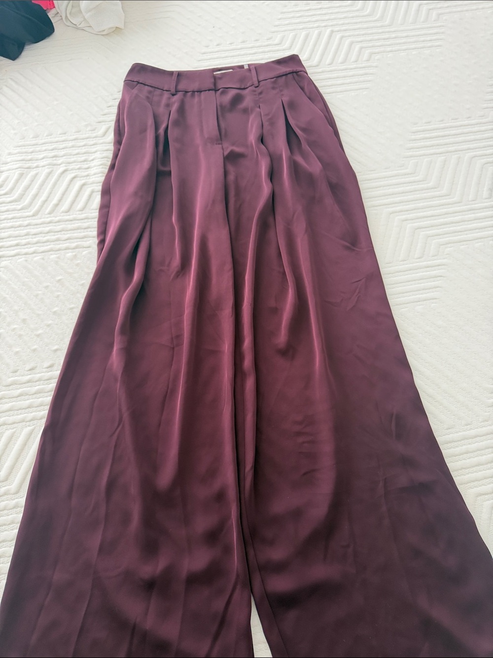 Ramy Brook Pleated pantsin Plum - Picture 2 of 5
